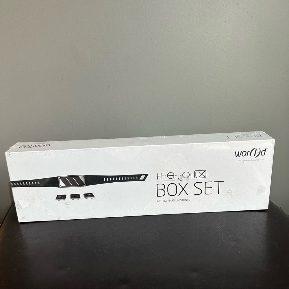 Helo XL Wristband Health Monitor Box Set with Gemstones